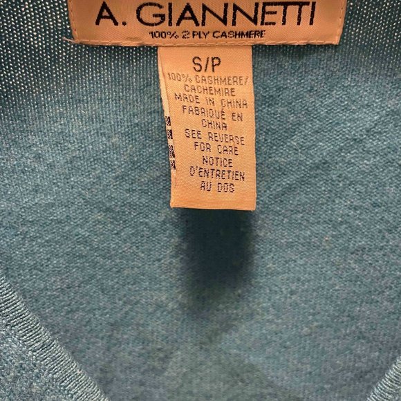 Vintage Blue Cashmere V-neck Sweater - Picture 4 of 5